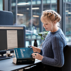 Banner_Nyt_fra_juristerne_300x300px